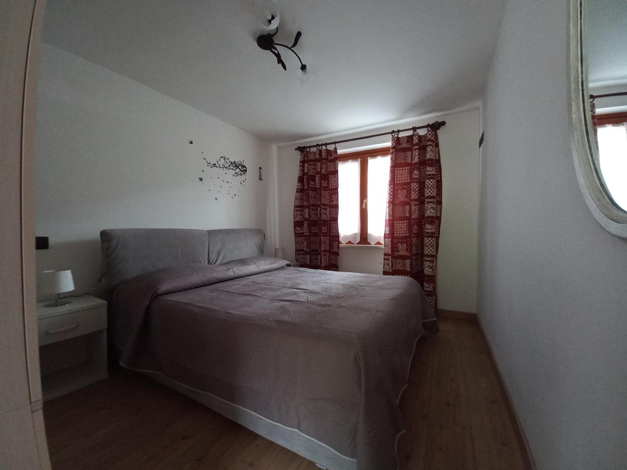 Appartamento Da Lauretta Challand-Saint-Anselme Esterno foto