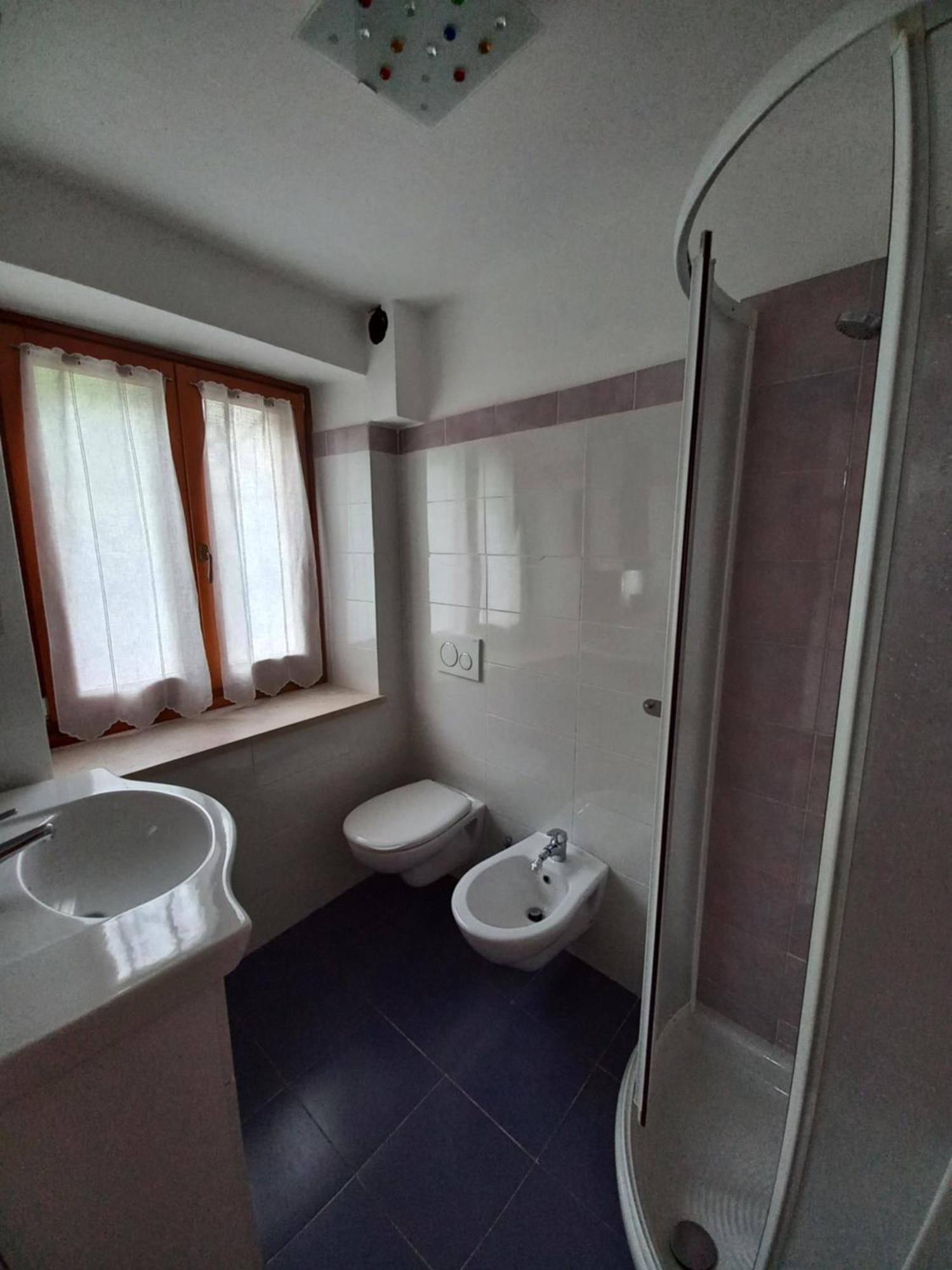 Appartamento Da Lauretta Challand-Saint-Anselme Esterno foto